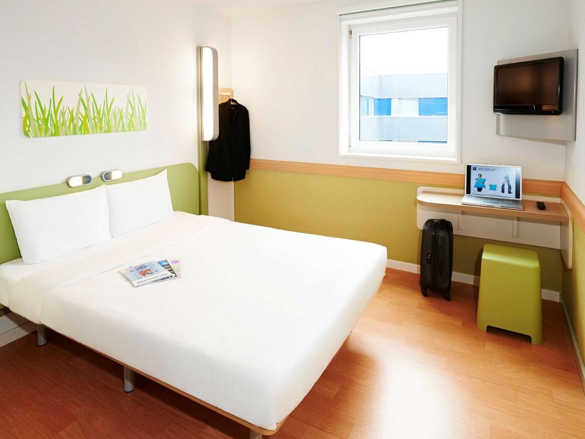 Ibis Budget Loriol Le Pouzin Exterior foto
