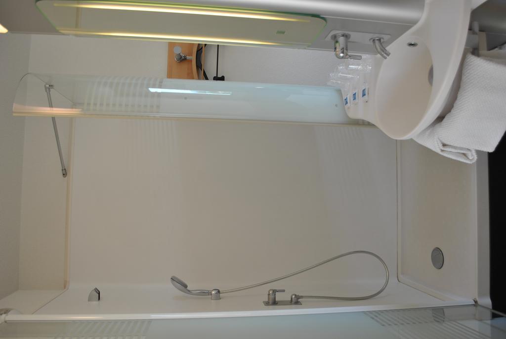 Ibis Budget Loriol Le Pouzin Exterior foto