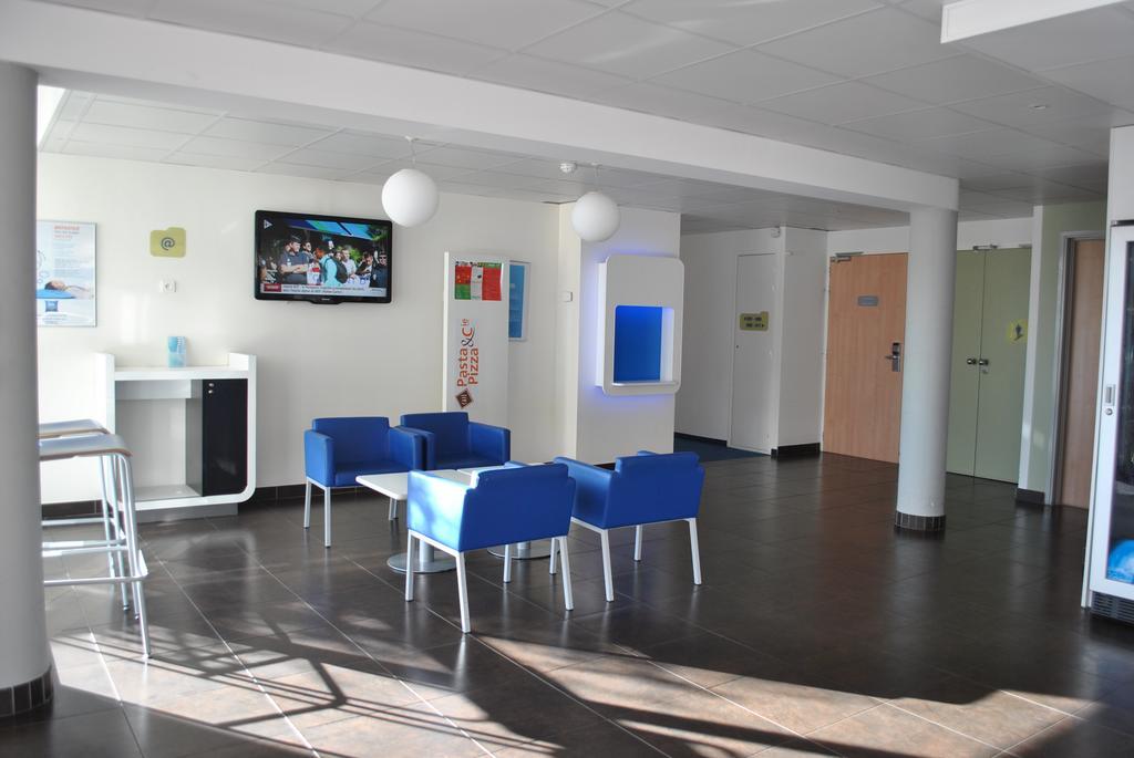 Ibis Budget Loriol Le Pouzin Exterior foto