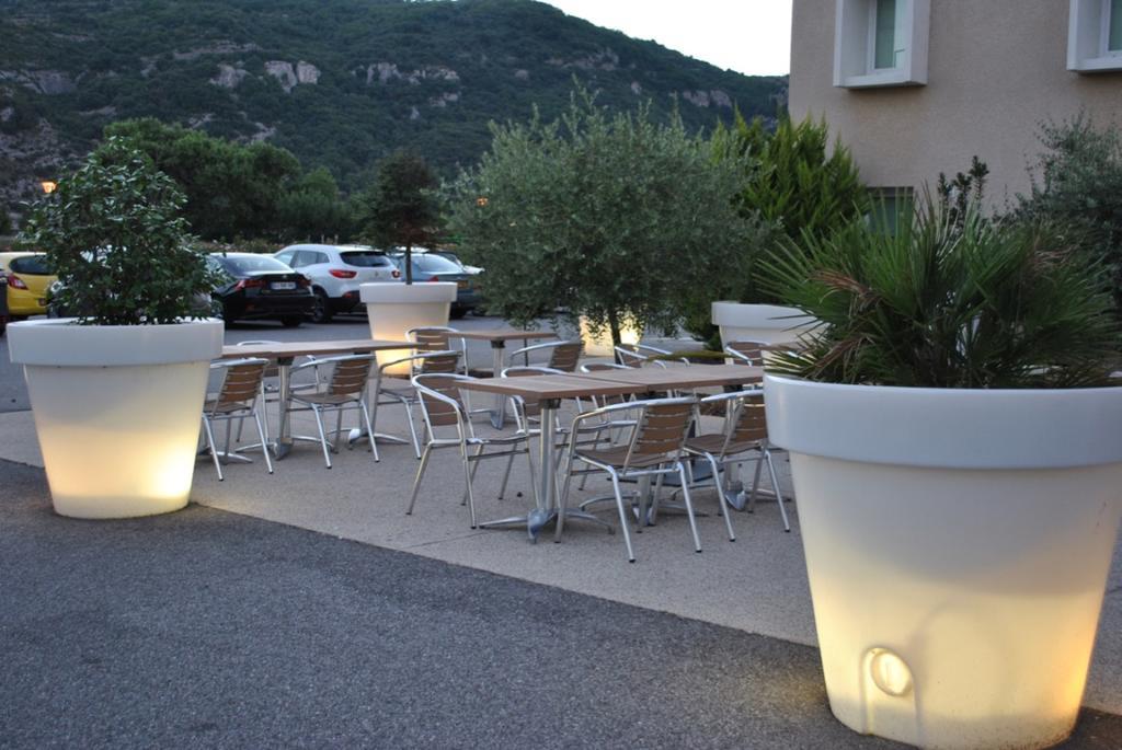 Ibis Budget Loriol Le Pouzin Exterior foto