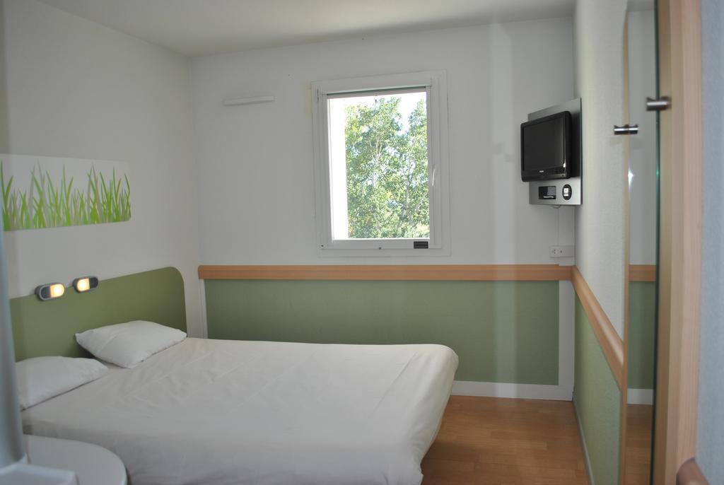 Ibis Budget Loriol Le Pouzin Exterior foto