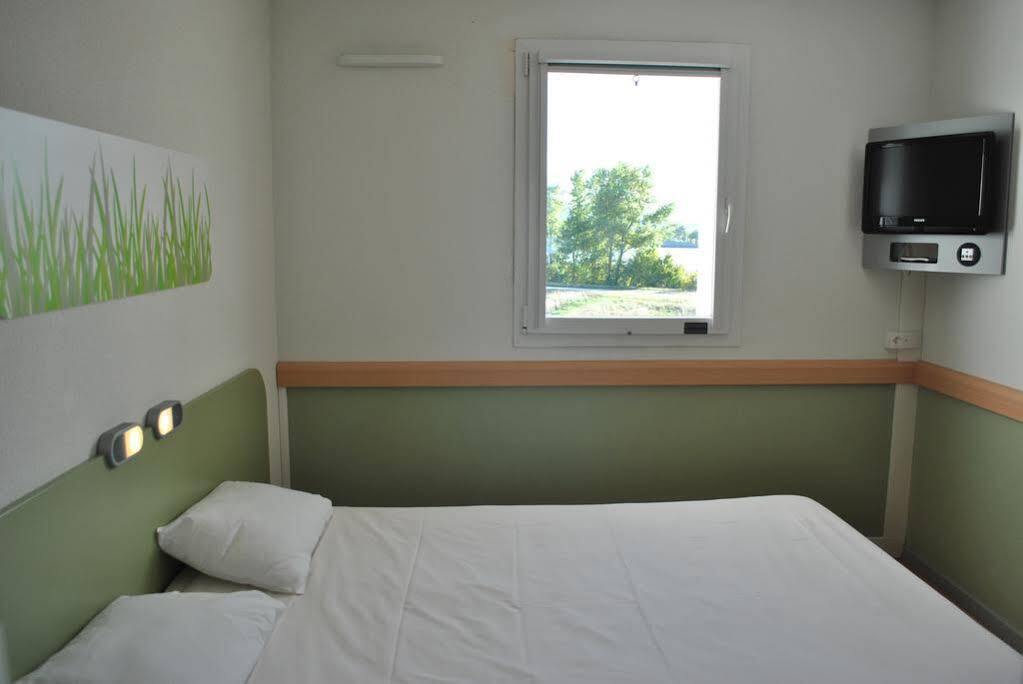 Ibis Budget Loriol Le Pouzin Exterior foto